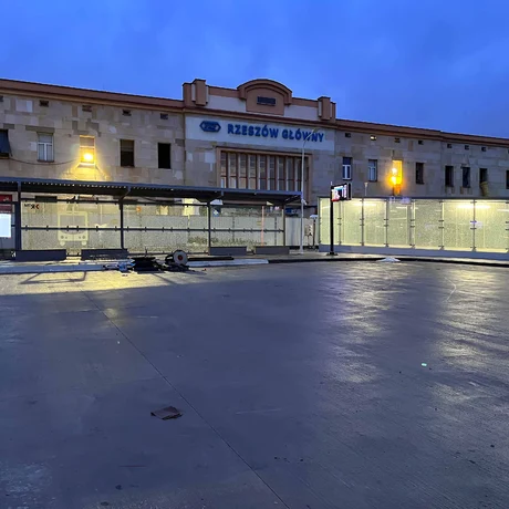 Rzeszowskie Centrum Komunikacyjne na chwilę przed otwarciem [STYCZEŃ 2024] - fot 2